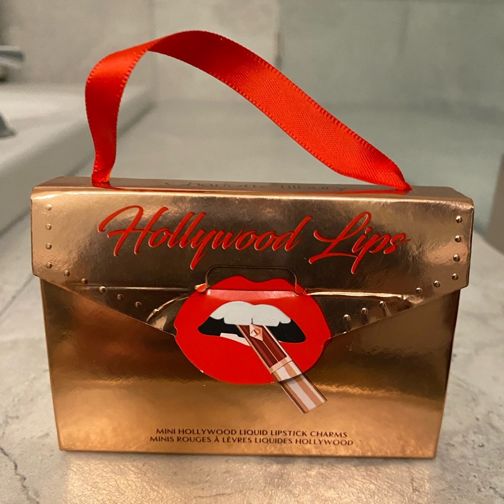 Charlotte Tilbury Hollywood lips